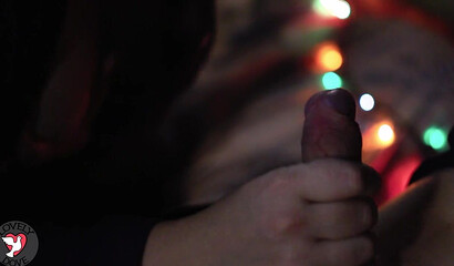 Русская подружка глубоко сосет член друга доказав что он не гей