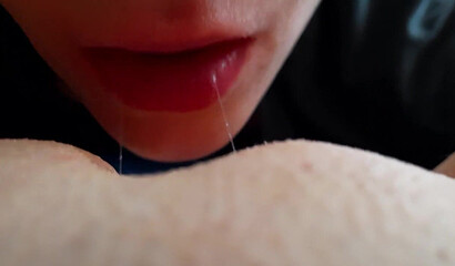 Артем сделал классный куни для новой телки Алины крупным планом