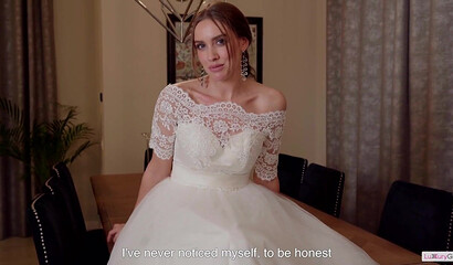 Красивая невеста сосет член лучшего друга жениха перед свадьбой