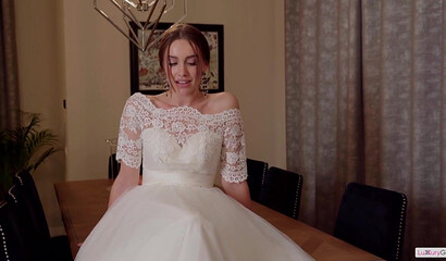 Красивая невеста сосет член лучшего друга жениха перед свадьбой