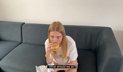 Bitch Californiababe again wants more sauce in her burger