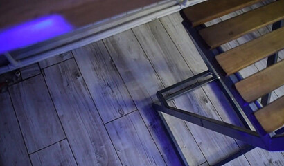 Stedsøster sad fast i vaskemaskinen, stedbror besluttede at hjælpe, men.......