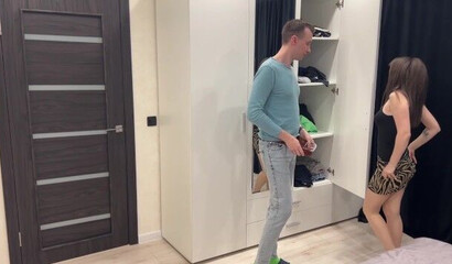 Похотливая жена трахается с мужем и любовником в сексе втроем