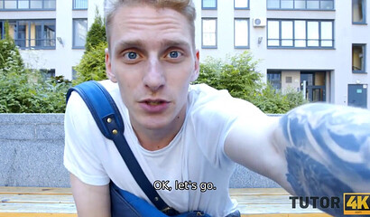 Строгая училка делает шикарный минет своему студенту на дому